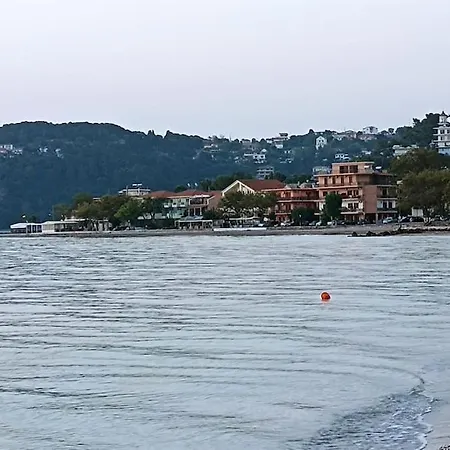 Belvedere 12